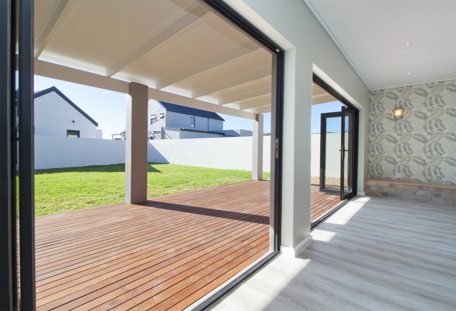 4 Bedroom Property for Sale in Kommetjie Western Cape